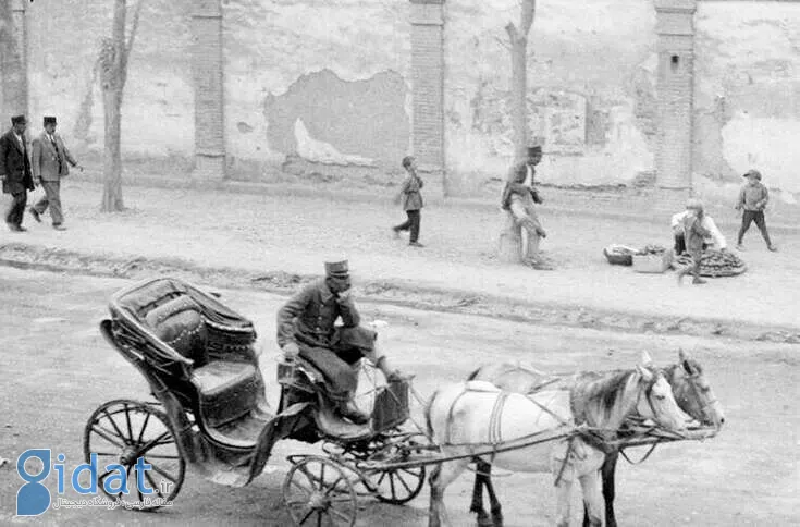 عکسی از یک چهارراه استانبول در دهه ۱۹۲۰ میلادی