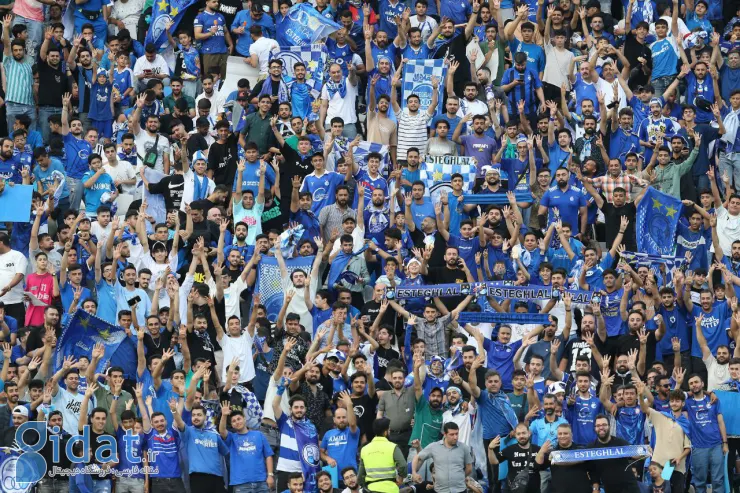 اعتراض هواداران استقلال به لغو بازی پرسپولیس: شما به ما ظلم کردید