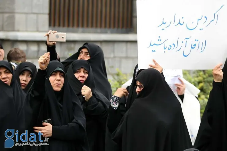 زنان مؤمن معترض به بی حجابی سرانجام به خانه رسیدند