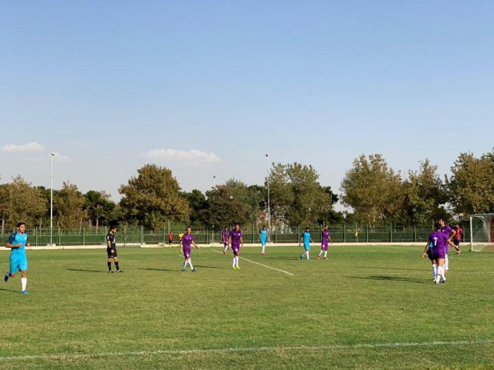 تساوی کاظمی و مهاجری در فرودگاه