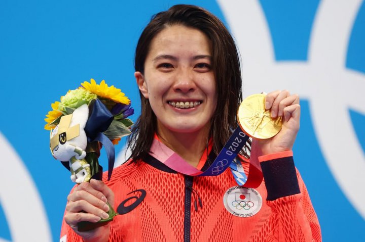 قهرمانی شناگر ژاپنی برای تلگرام نخست وزیر