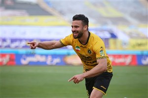 آقای پاس گل با قیچی برگردان شروع کرد (عکس)