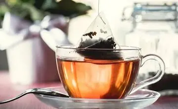 آیا نوشیدن چای مفید است یا آب؟
