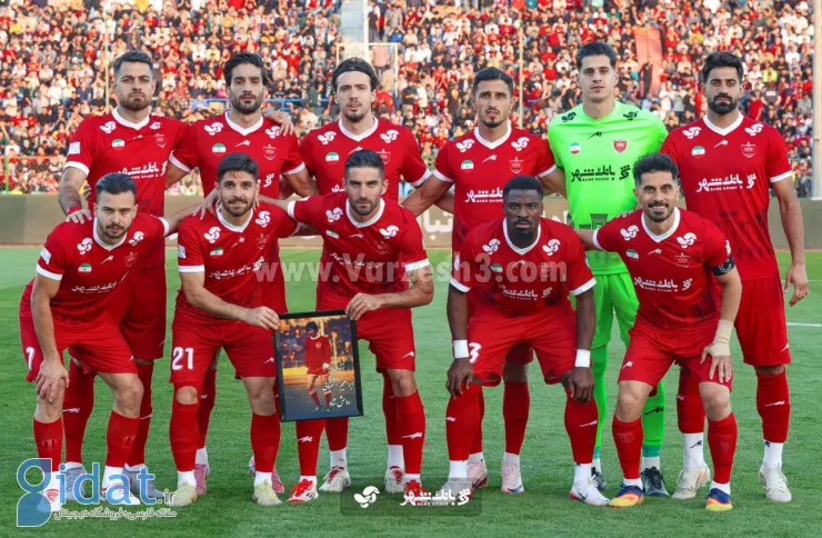 پرسپولیس با انتشار پوستری به توهین های تراکتوری ها پاسخ داد