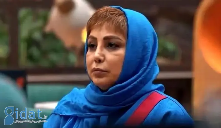 بهنوش بختیاری با لباس یلدایی در یک ویژه برنامه تلویزیونی