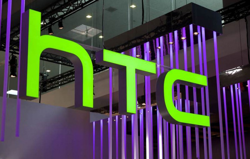 گوگل بخشی از تیم HTC را با مبلغ ۱ میلیارد دلار می‌خرد