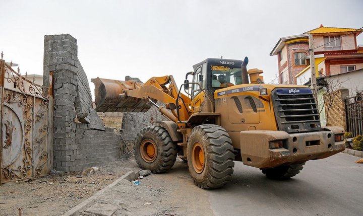 (تصاویر) تخریب ساخت و ساز های غیرمجاز در رودهن