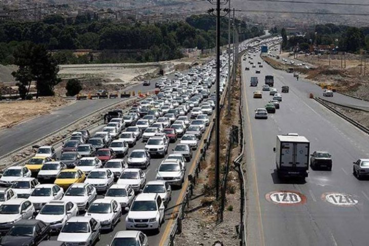 ترافیک سنگین در آزادراه تهران قم