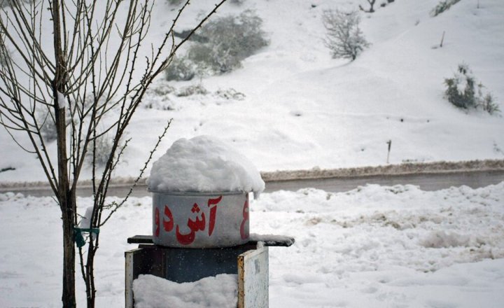 (تصاویر) بارش برف در گردنه حیران