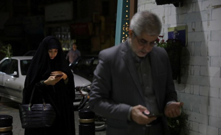 (تصاویر) اطراف حرم رضوی در اولین شب ماه رمضان