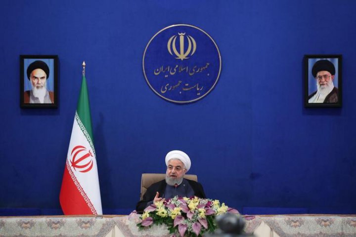 روحانی: کاه را کوه کردن از مشکلات کشور هنر نیست