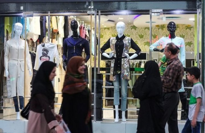 پلمب ۴۰ فروشگاه عرضه کننده لباس نامتعارف در تهران