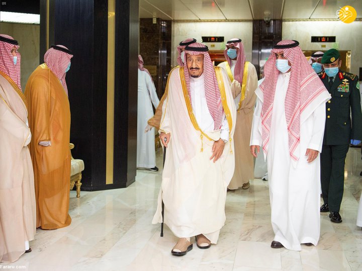 (تصاویر) پادشاه عربستان از بیمارستان مرخص شد