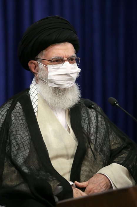 (تصاویر) رهبر انقلاب در نشست تصویری با هیئت وزیران