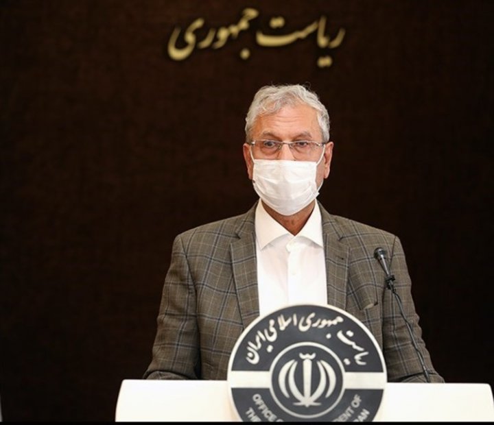 سخنگوی دولت: روحانی پذیرفت تعطیلات از شنبه عملیاتی شود