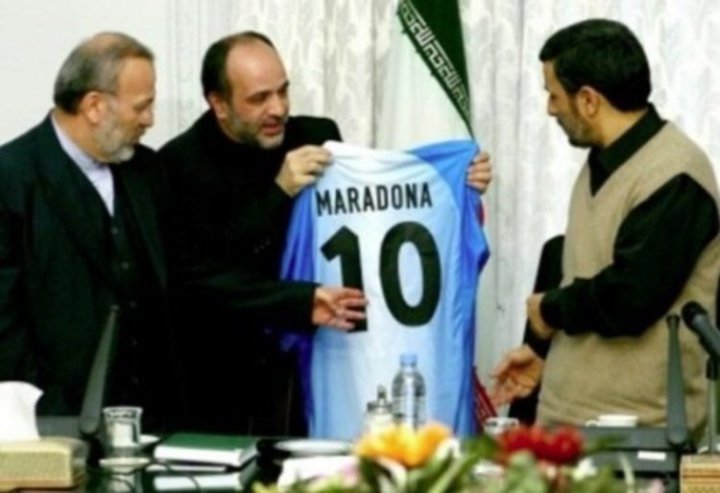 (عکس) پیام تسلیت احمدی نژاد برای درگذشت مارادونا