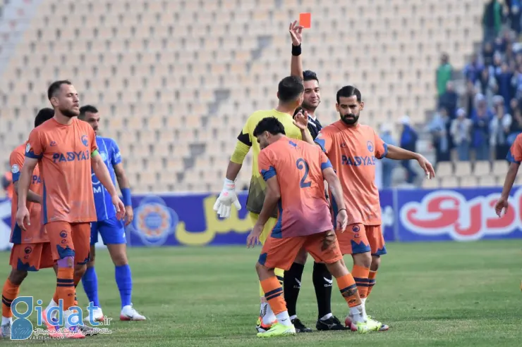 استقلالی ها 6 تا نشون دادم که فحش نشم!