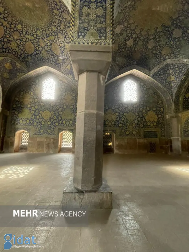 عکسی از وضعیت اسفناک ستون های مسجد جامع اصفهان