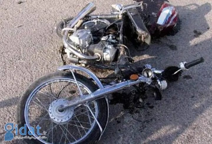برخورد موتورسیکلت و خودرو چهار نفر را راهی بیمارستان کرد