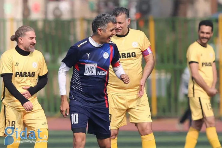 تصویری جالب از پشت صحنه برنامه عادل با حضور علی دایی