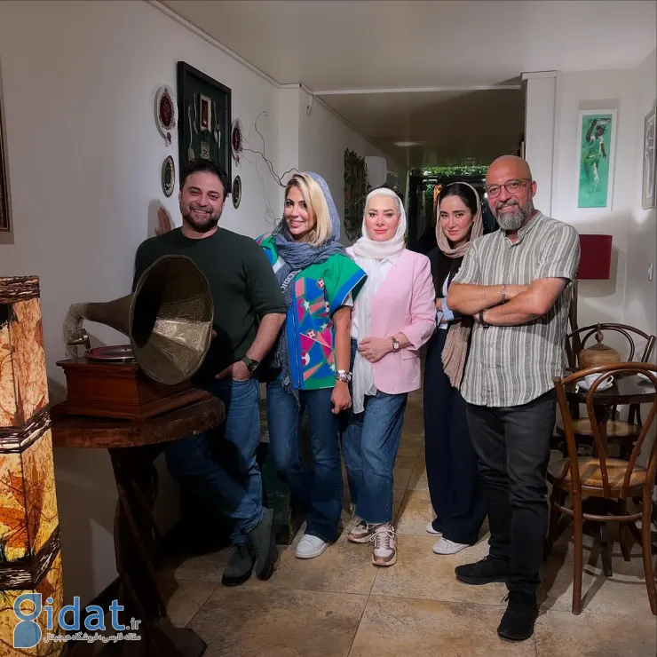 بهاره افشاری و خواننده پاپ در یک کافه دیده شدند
