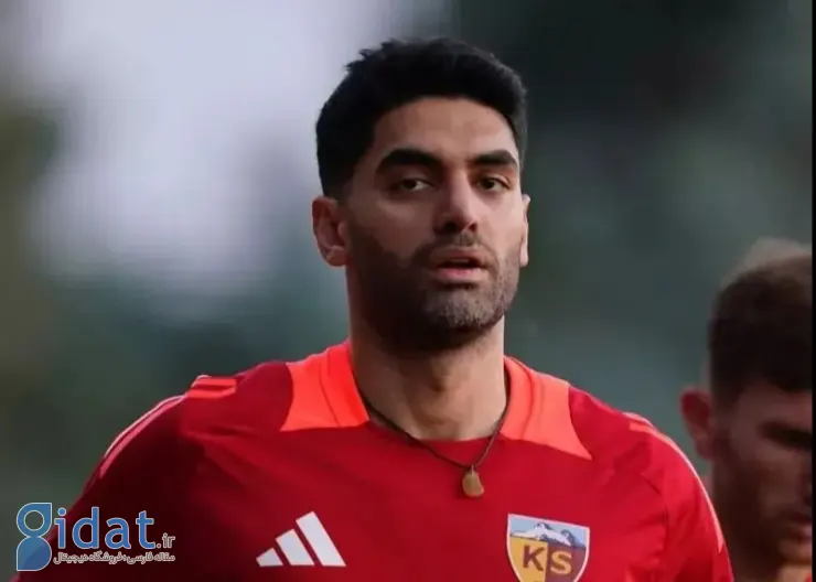 علی کریمی پس از رد پیشنهاد استقلال، سوژه داغی شد