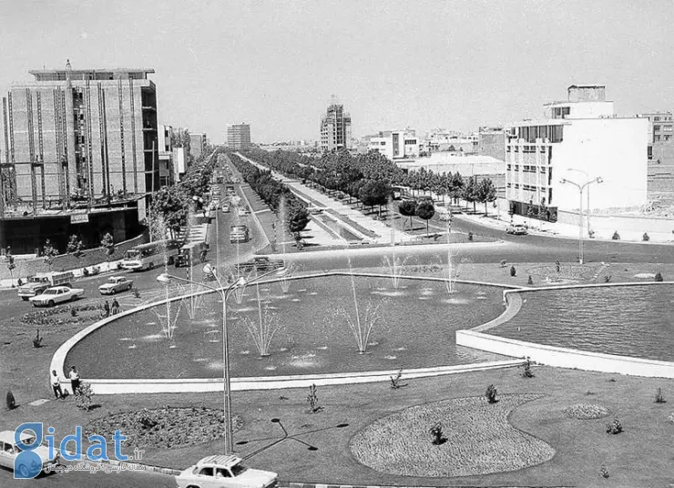 نمایی از میدان ولیعصر و بلوار کشاورز در سال 66
