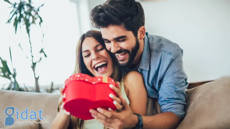 بهترین هدیه برای دوست دختر: 10 ایده برای کادو برای غافلگیری دوست دختر