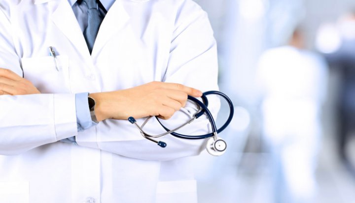 لیست کامل انواع تخصص های پزشکی؛ به چه پزشکی مراجعه کنیم؟