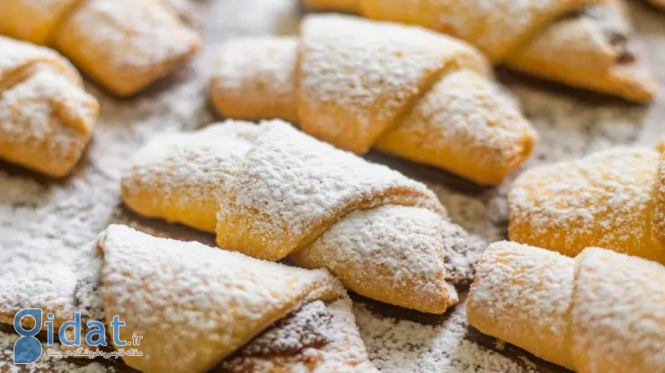 ۳۰ تا از انواع شیرینی خانگی برای عید + طرز تهیه گام به گام