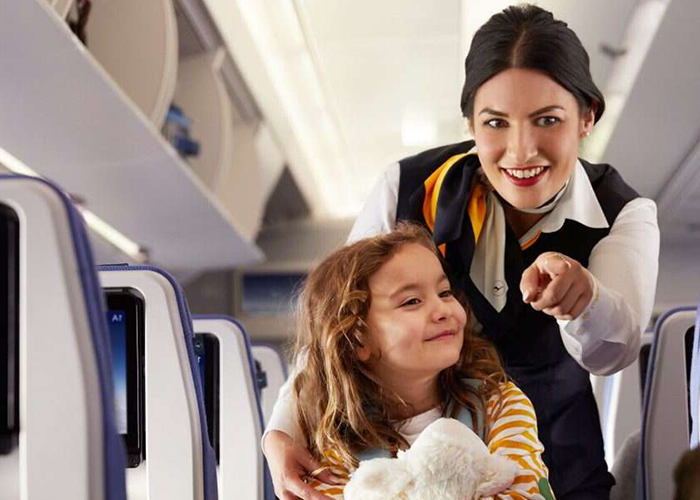 خرید بلیط ارزان هواپیما برای کودکان و نوزادان
